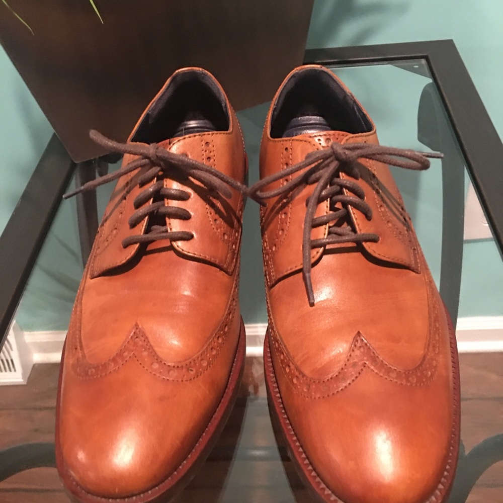 Cole Haan Wing Tip shoes Size 9 - Picture 2 of 6